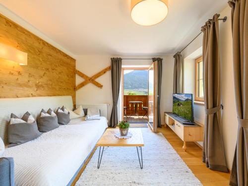 2 bedrooms, 3 beds