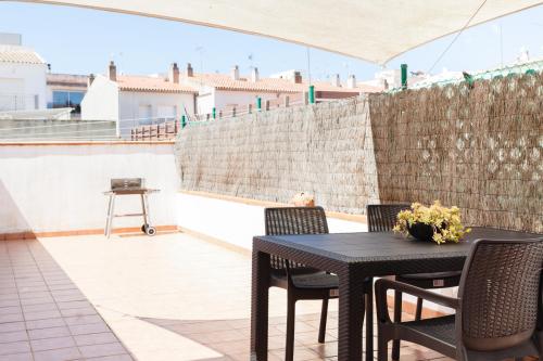  Patio Budget Apartment 12 in Calonge