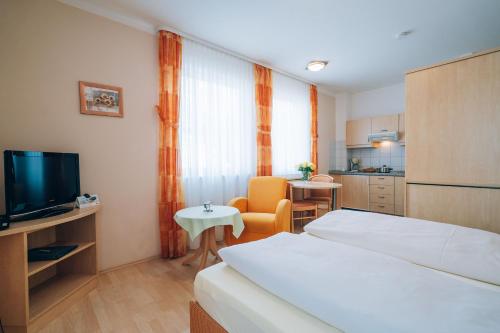 2 twin beds