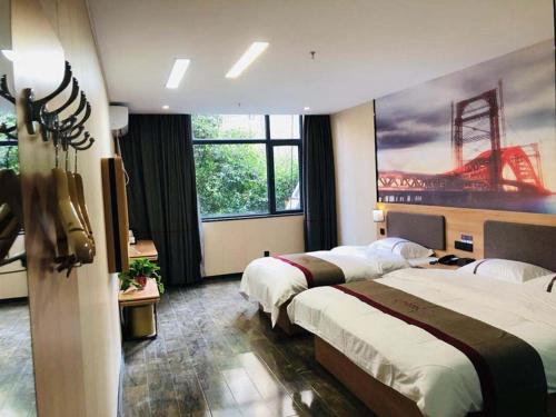Thank Inn Chain Hotel Shanxi Xi'an Weiyang District Hangcheng Lake