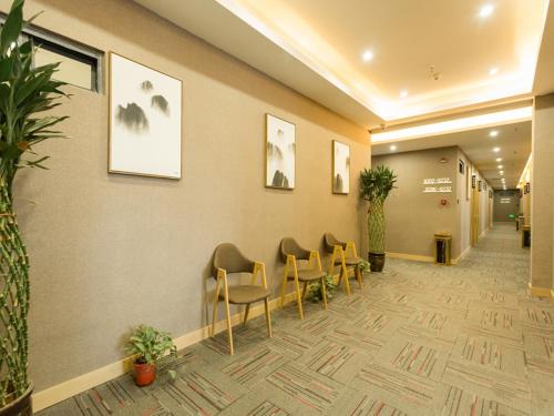 Thank Inn Chain Hotel Xi'an Weiyang District High Speed Rail North Passenger Station – Xi'an City, LA