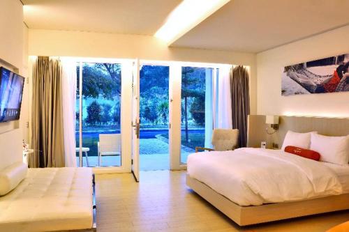 Harris Resort Barelang Batam