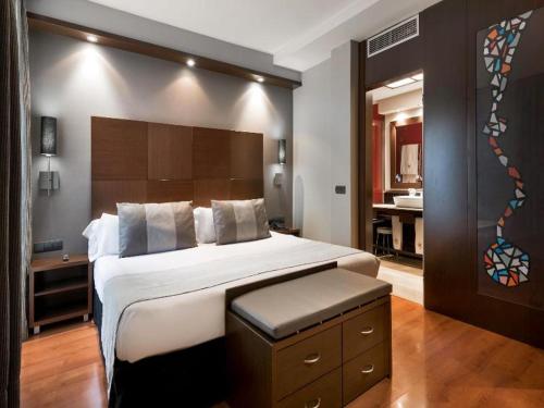 Room #9160449 image 3