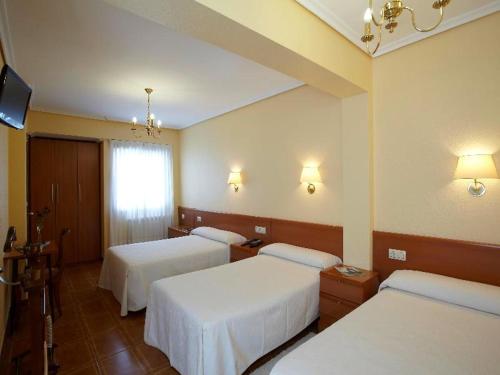 Hotel Pantón - image 11