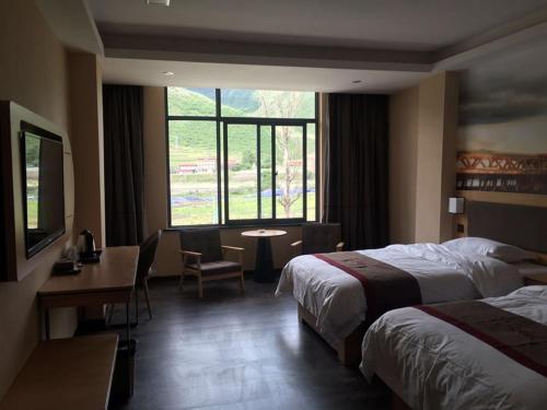 . Thank Inn Chain Hotel Ganzi Kangding City Xinduqiao