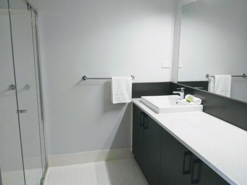 lake hume resort