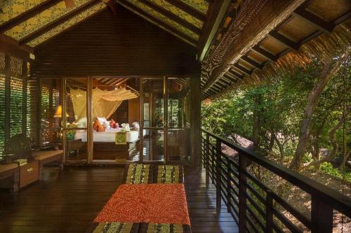 Outrigger Phi Phi Island Resort