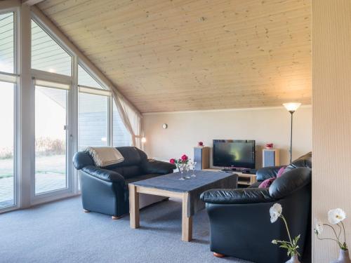 Facilities, Tranquil Cottage with Spa and Sauna-By Traum in Hemmet