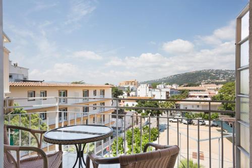 One-Bedroom Apartment Mountain View(2 Adults + 1 Child) image 7