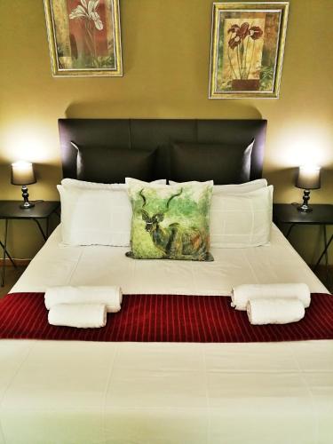 1 queen bed, 1 twin bed