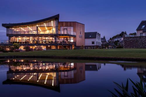 Golf Apartment @ Carus Green - image 12