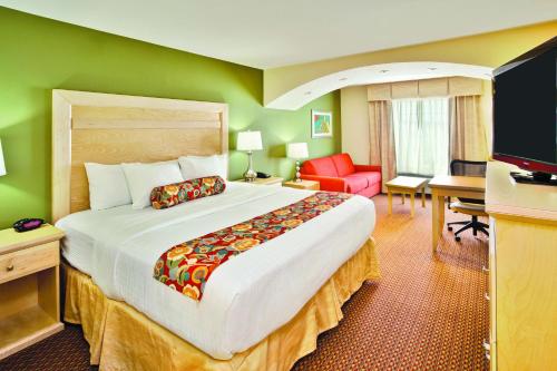 La Quinta Inn & Suites by Wyndham Rochester Mayo Clinic S