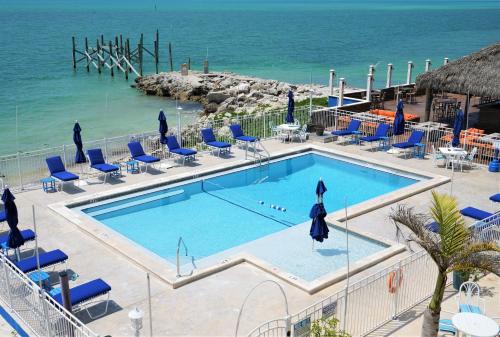 Glunz Ocean Beach Hotel and Resort in Marathon, USA
