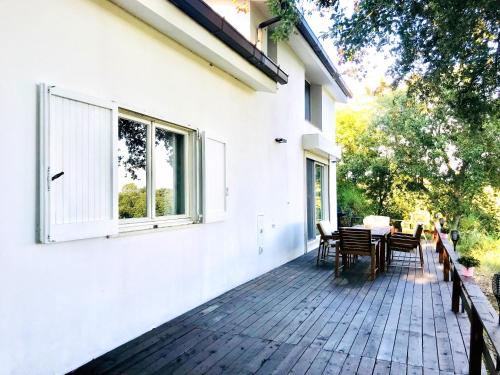 3 bedrooms house with jacuzzi enclosed garden and wifi at Castel di Decima gîte à louer La Capocotta