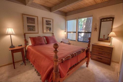 Cheyennes Place by Lake Tahoe Accommodations - image 4