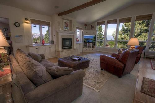 Cold Creek Lakeview Lodge by Lake Tahoe Accommodations - main image