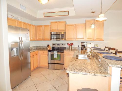 511 Holiday Isle - image 3