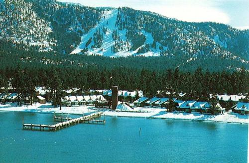 Bear Lake Hideaway by Lake Tahoe Accommodations