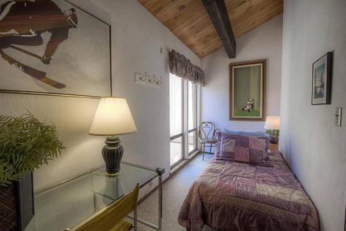 Forest View Townhouse by Lake Tahoe Accommodations - main image