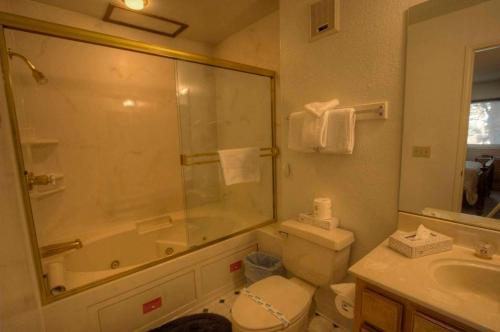 Heavenly Chairview Condo by Lake Tahoe Accommodations - image 4