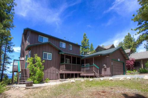 Heavenly Lake View Retreat by Lake Tahoe Accommodations - image 2