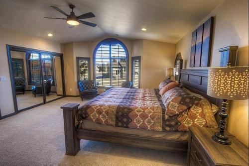 Epiphany by Lake Tahoe Accommodations - image 8