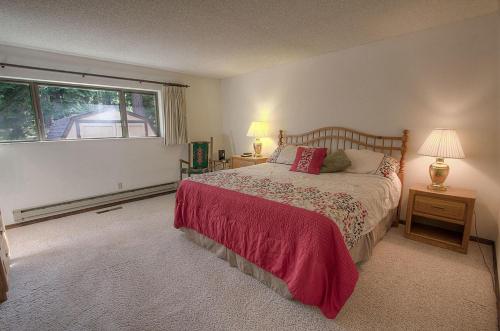 Golden Dust by Lake Tahoe Accommodations - image 4