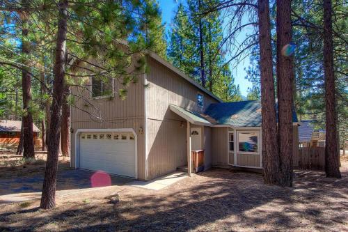 Pine Haven by Lake Tahoe Accommodations 