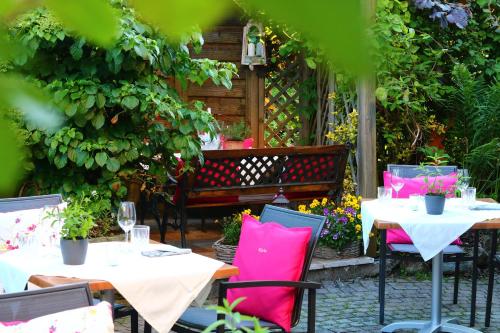 Kia Ora Hotel Restaurant – Wagrain, MN