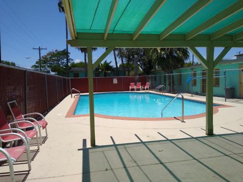Southwind Inn - image 10