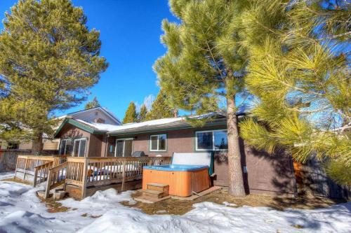 Rock Water Cove by Lake Tahoe Accommodations