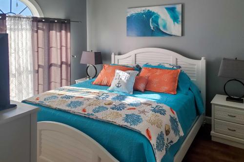 Myrtle Beach Condo with Pool Less Than 2 Miles to the Coast! - image 2