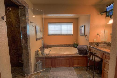 Splash Pad by Lake Tahoe Accommodations - image 9