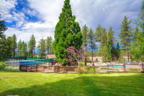 Woodys Clubhouse by Lake Tahoe Accommodations - image 9