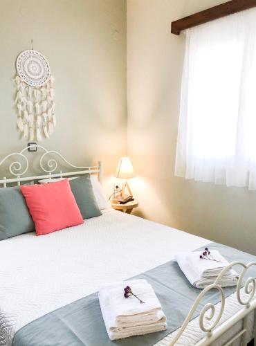 Elia's House Traditional & Cozy by 8essentially