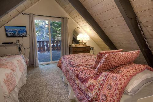 Skyline Divine by Lake Tahoe Accommodations - image 5