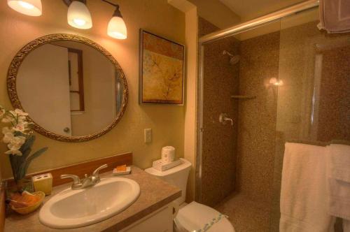 Glenwood Getaway by Lake Tahoe Accommodations - main image