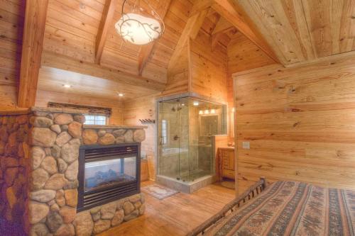 River Rock Retreat by Lake Tahoe Accommodations - image 7
