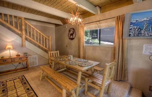 Rocky Top Retreat by Lake Tahoe Accommodations - main image