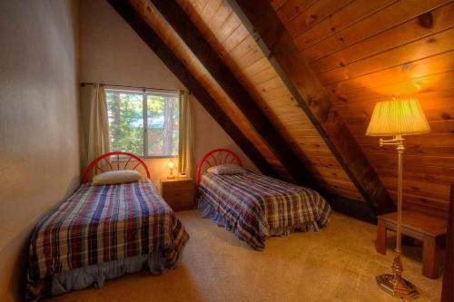 Brule Bear Den by Lake Tahoe Accommodations - main image