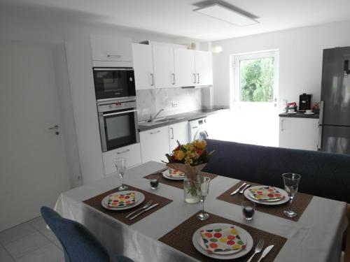 Casa Elea, Die Ferienwohnung Mit Terrasse Und Garten Am Tor Zum Bodensee - Stockach