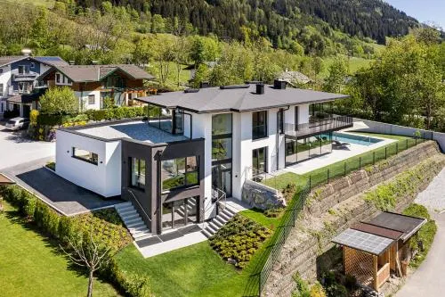 lake and mountains appartements in Maishofen, Österreich