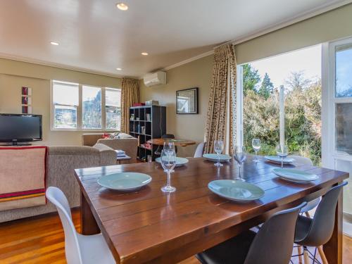 ฝักบัว, Snowcano Cottage - Rangataua Holiday Home in แรติฮิ
