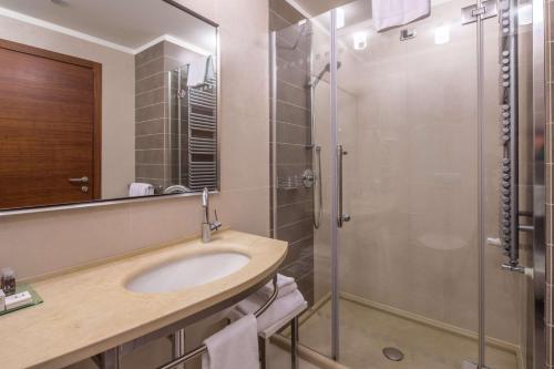 Best Western Premier BHR Treviso Hotel - image 2