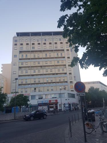 Chambre chez l'habitant face à la gare de Bordeaux