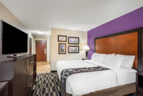 1 queen bed