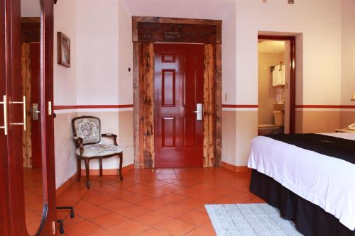 Superior Double Room with University view image 3