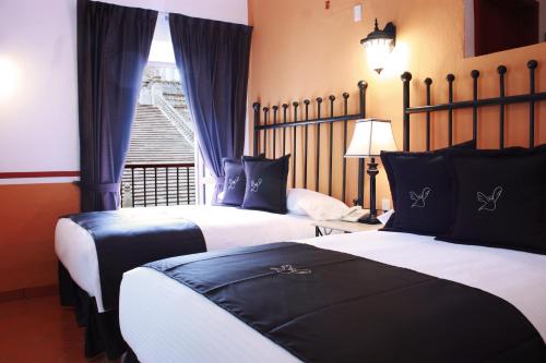 Superior Double Room with University view image 6