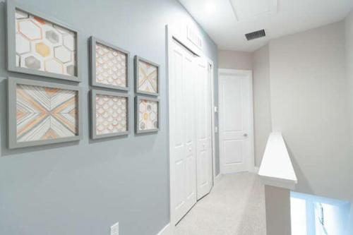 New 4 BR 4 BA Villa Ground Zero to Theme Parks - image 7