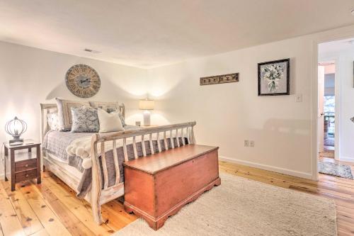 Modern Farmhouse Duplex by Stream, 4 Mi to Boone! Modern Farmhouse Duplex by Stream, 4 Mi to Boone!